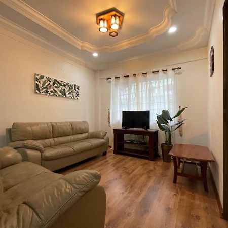 D'Royal Lily Apartment Тана Рата Екстериор снимка